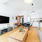 아파트 Rentero Modern Smichov With Balcony