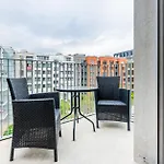 아파트 Rentero Modern Smichov With Balcony 프라하