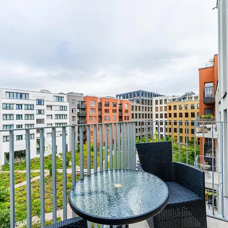 Rentero Modern Smichov With Balcony Daire *