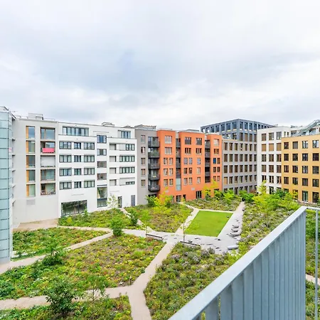 Rentero Modern Smichov With Balcony 아파트 *