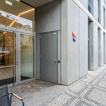 Rentero Modern Smichov With Balcony Διαμέρισμα Πράγα