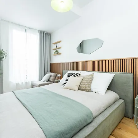 Rentero Modern Smichov With Balcony * Praga